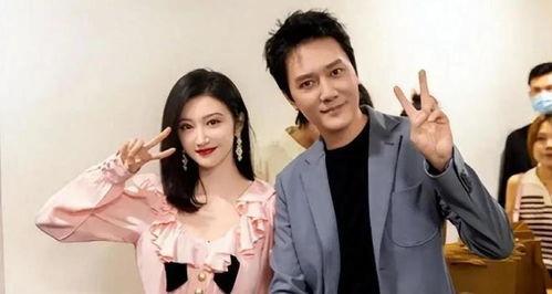 娛樂(lè)吃瓜八卦新聞直播,揭秘明星幕后八卦，吃瓜群眾狂歡時(shí)刻